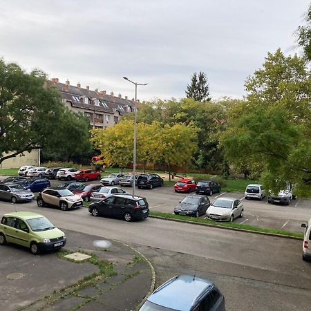 Belvarosi Classic Apartman 85 Square Meters Szombathely Exteriör bild