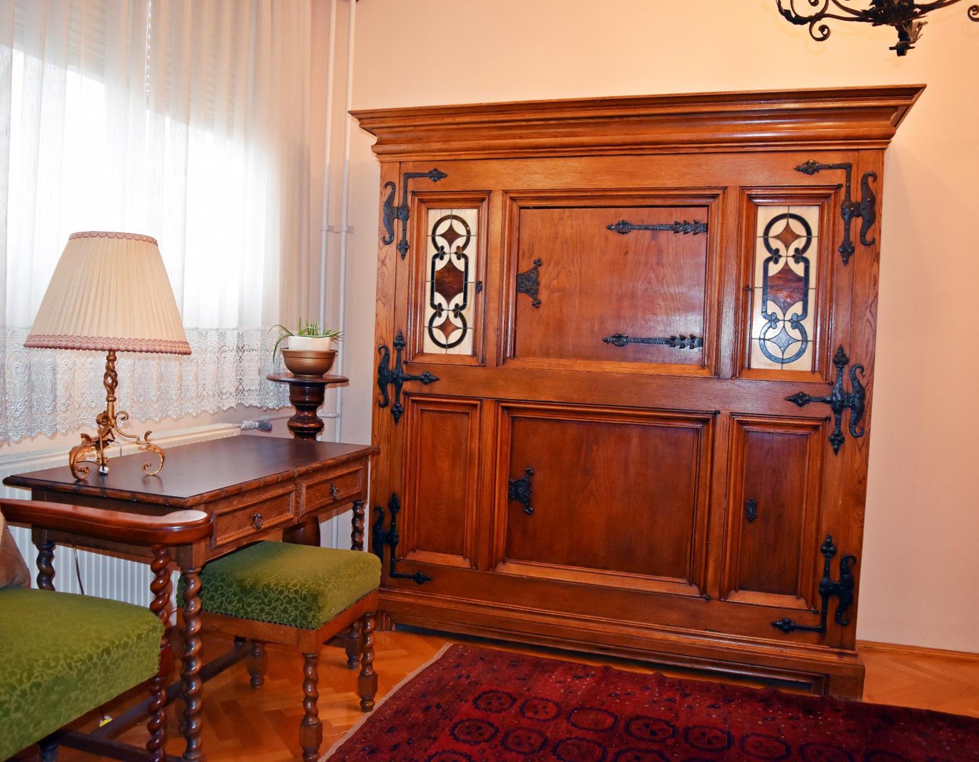 Belvarosi Classic Apartman 85 Square Meters Szombathely Exteriör bild