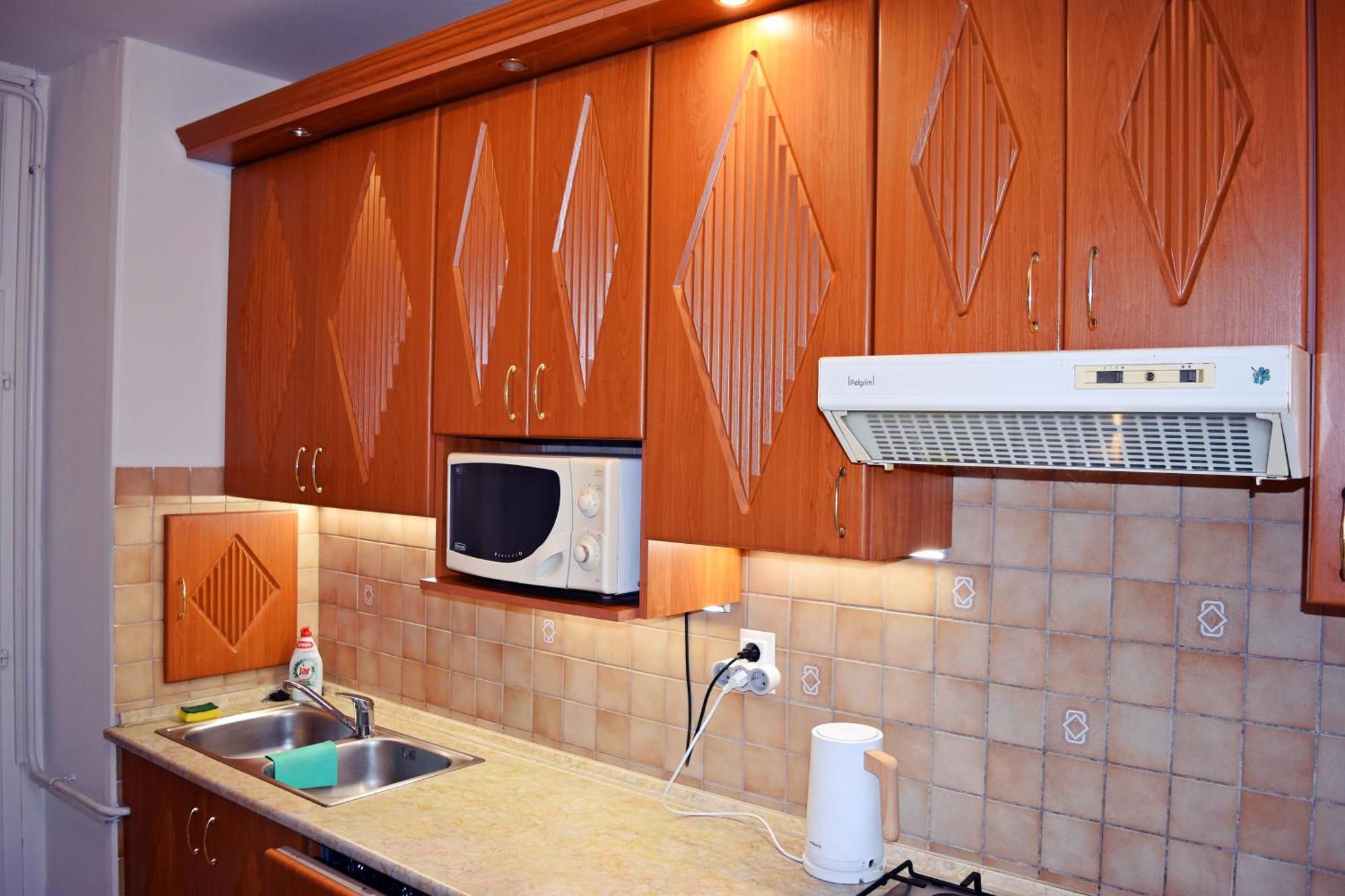 Belvarosi Classic Apartman 85 Square Meters Szombathely Exteriör bild